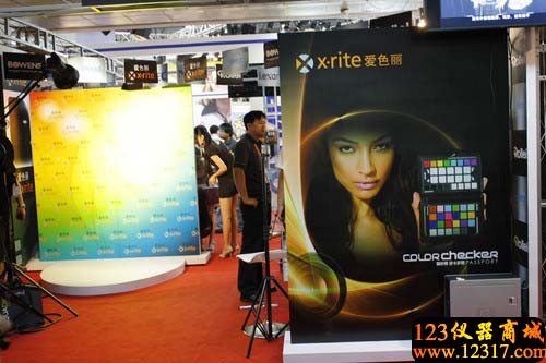 愛色麗在第十三屆攝影器材展的展臺(tái)