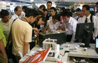 現場油墨配色吸引了眾多專業觀眾 